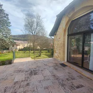  Hébergement de vacances La Grange De Lili